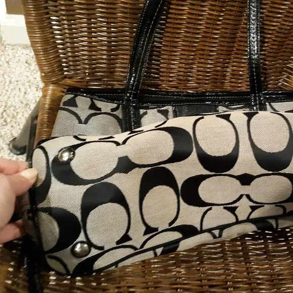 Monogram Coach Satchel w Side Drawstrings - Picture 5 of 7